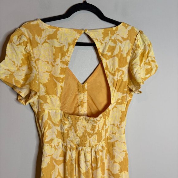 The Normal Brand Ezra Crepe Cinch Dress - Picture 6 of 7